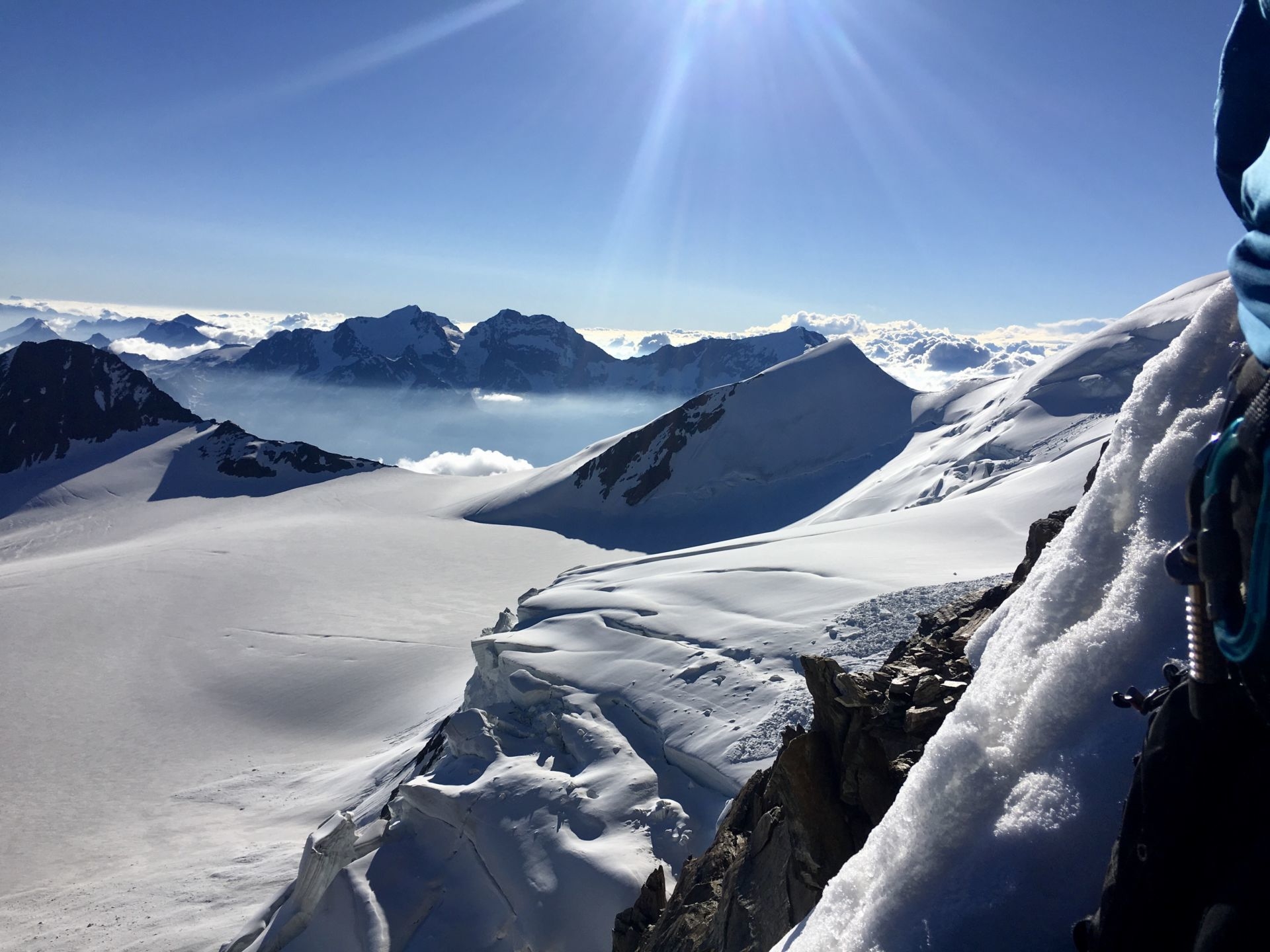 5B83C0A5-93B1-4C6F-BEAA-F2B0B5D966D8