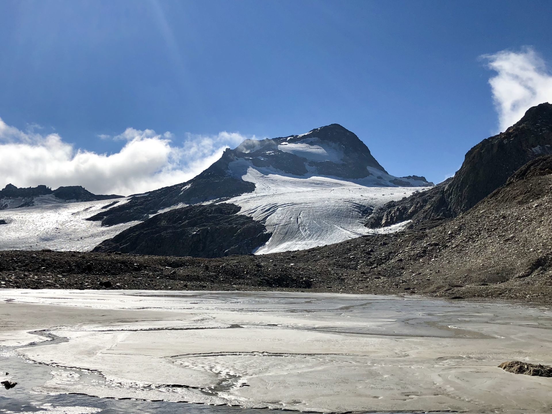 77A816DF-4BB8-4F3C-A7E5-99F9DB2F8D06